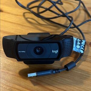 Logitech HD 1080p Webcam in Black
